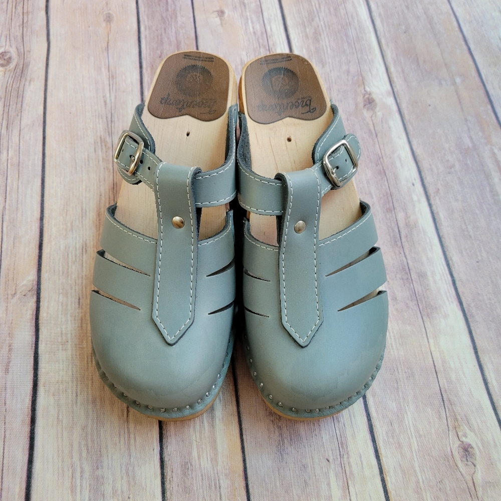 Troentorps swedish leathe dusty blue clogs size 36
